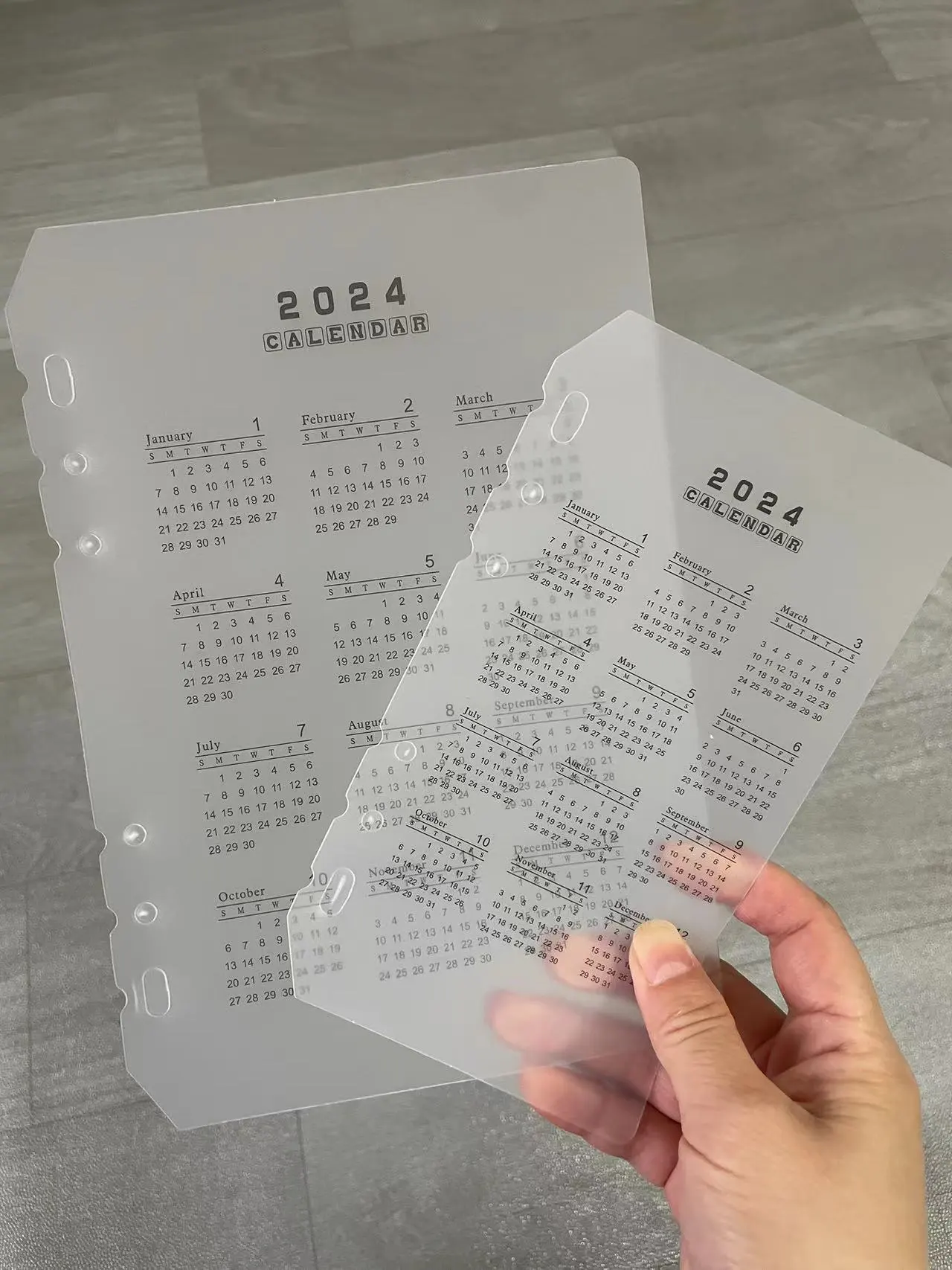 2024 달력 느슨한 잎 달력 파티션 PP 반투명 투명 보호 패드, A5, A6, 6 홀 핸드 계정 title=2024 달력 느슨한 잎 달력 파티션 PP 반투명 투명 보호 패드, A5, A6, 6 홀 핸드 계정 