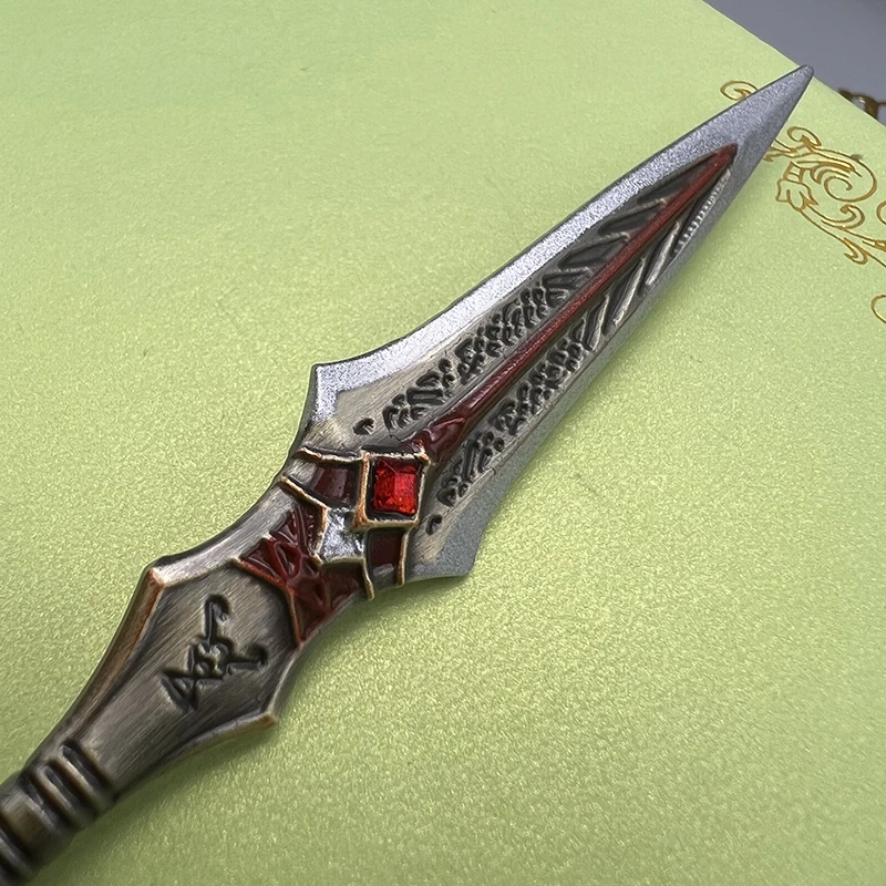 22센티미터 드라프닐 창 전신 규토스 게임 주변 금속 무기 모형 가정 장식 장식 공예품 1: 6 복고 설비 공중 투하 도매 인기 선물 새로 도착한 선물 무료 배달 가정 장식 공예품 열쇠고리 시리즈 1: 6 인형 설비 부품 남자 어린이 장난감 복고 복각 마이크로 축소 모형