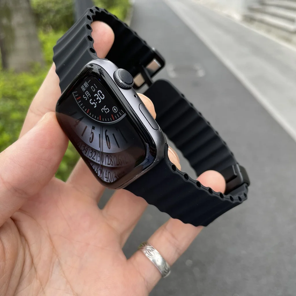 Apple Watch 밴드 울트라 2 용 마그네틱 버클 스트랩 49mm 45mm 44mm 40mm 41mm 38 42mm 실리콘 팔찌 iWatch 시리즈 7 6 3 se 8 9