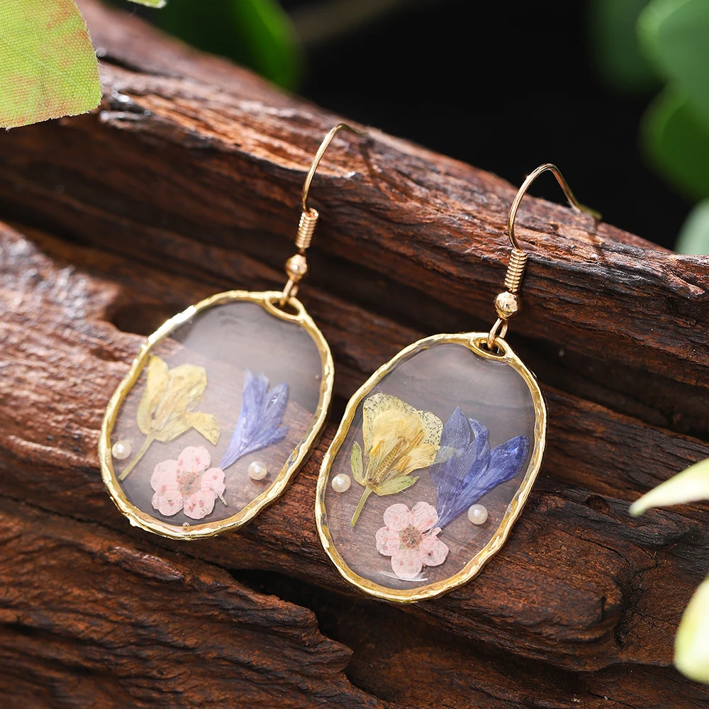 여성 액세서리에 대한 패션 기하학적 투명 수지 꽃 드롭 귀걸이 새로운 유행 골드 컬러 귀걸이 파티 보석 선물