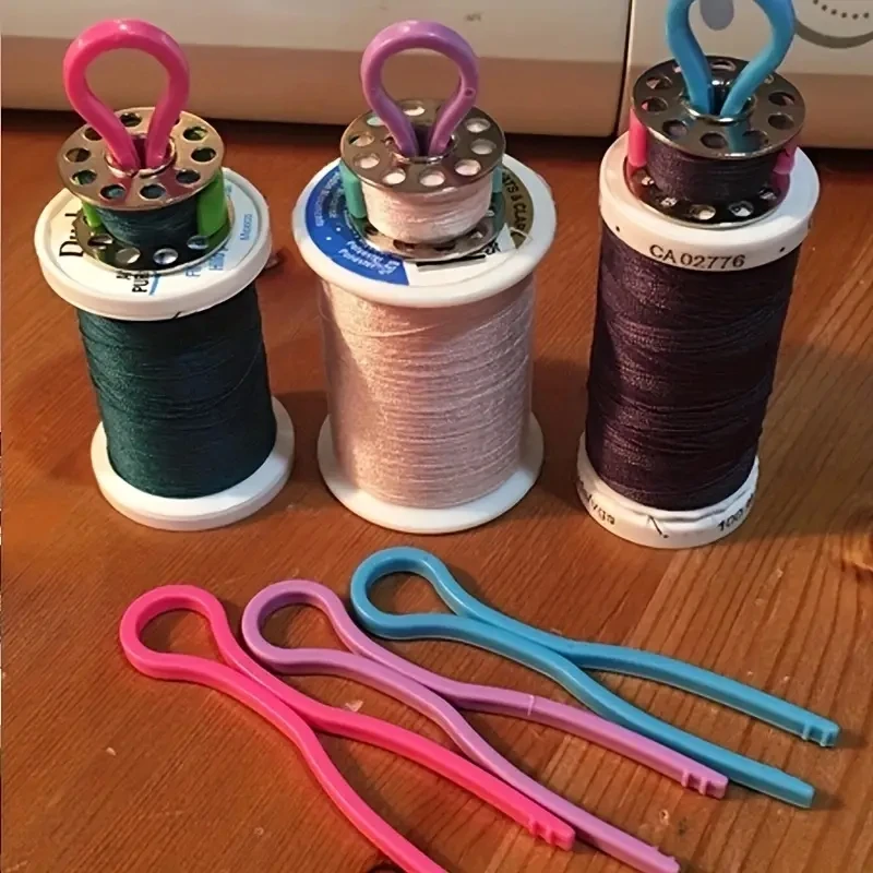 10/30/50pcs 혼합 색상 플라스틱 보빈 클립 클램프 스레드 스풀 클립 재봉 액세서리 title=10/30/50pcs 혼합 색상 플라스틱 보빈 클립 클램프 스레드 스풀 클립 재봉 액세서리 