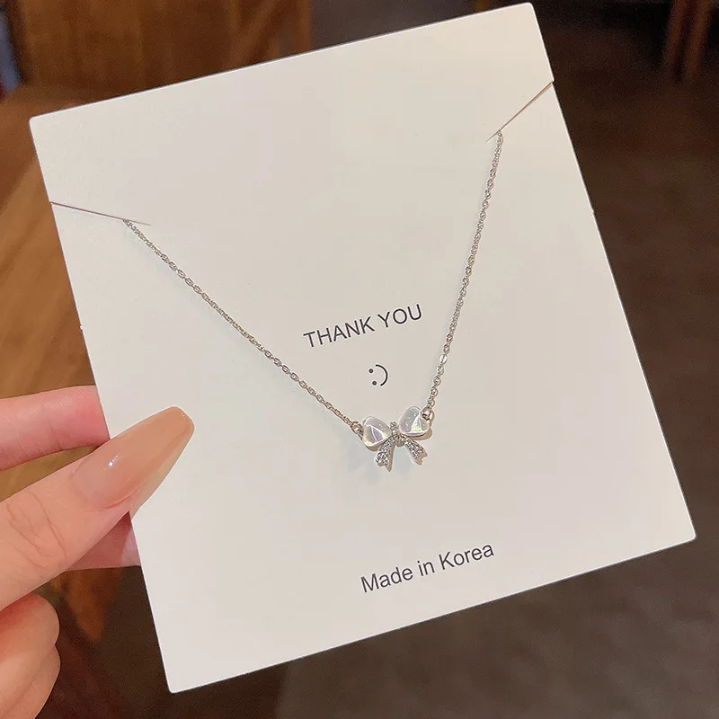 가볍고 고급스러운 오팔 활 목걸이 여성 기능 세련되고 다재다능한 기질 작고 신선한 티타늄 강철 체인