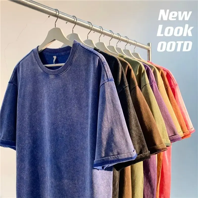 아메리칸 스타일 레트로 헤비급 솔리드 컬러 반팔 티셔츠 남성 여성 여름 거리 유행 씻어 오래된 대형 옷 title=아메리칸 스타일 레트로 헤비급 솔리드 컬러 반팔 티셔츠 남성 여성 여름 거리 유행 씻어 오래된 대형 옷 