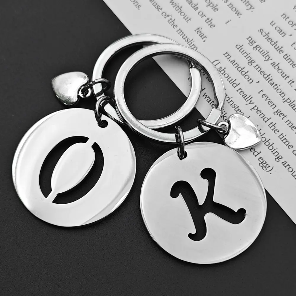 1PCS/2PCS 인기있는 A-Z 라운드 브랜드 스테인레스 스틸 키 체인 26 편지 열쇠 고리 펜던트 열쇠 고리 버클 체인 자동차 모토 선물
