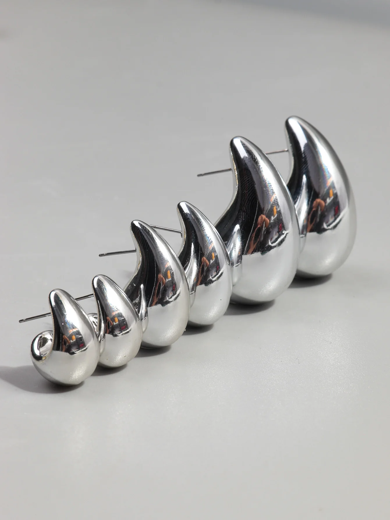 3 쌍 트렌디 한 아크릴 골드 컬러 Chunky Waterdrop Dupes 드롭 귀걸이 여성을위한 성격 광택 눈물 귀걸이 쥬얼리