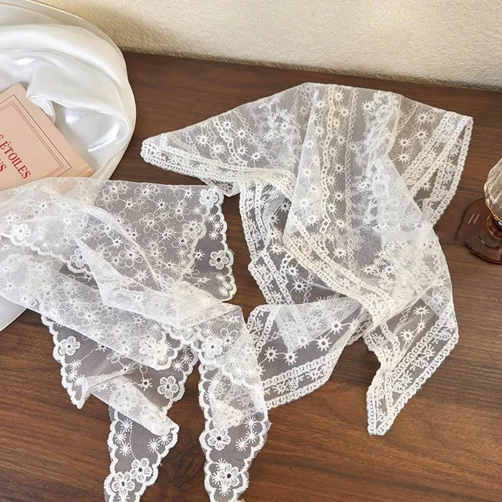 레트로 꽃 레이스 헤드 랩 스카프 여성을위한 수 놓은 삼각형 목 스카프 빈티지 여행 사진 헤어 두건 액세서리