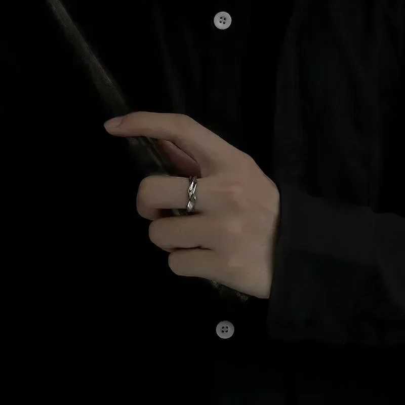 Кольцо Женское 반지 남성 여성 트렌드 디자인 금속 트위스트 간단한 오픈 조절 손가락 반지 보석 웨딩 Anillos