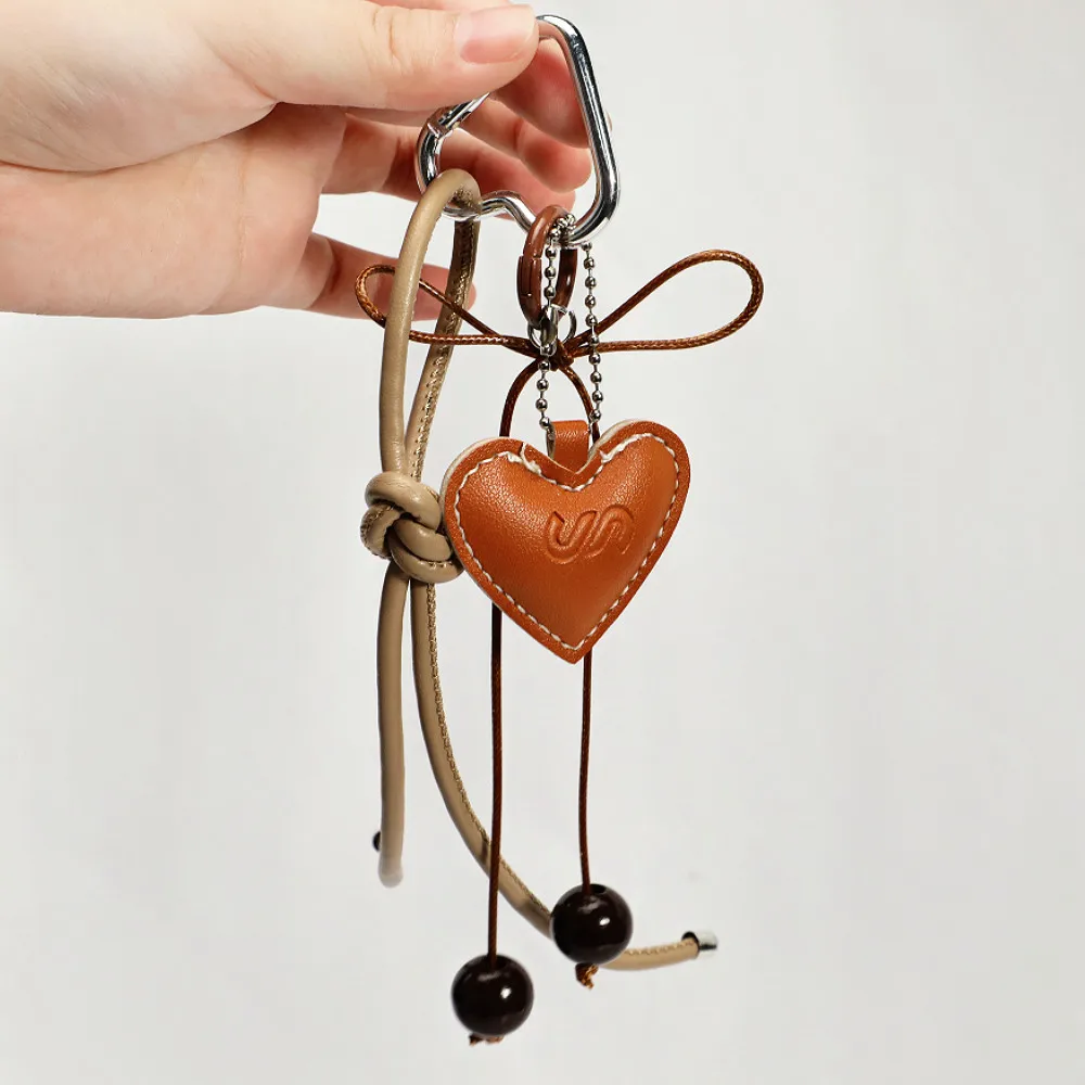 Y2k 가죽 로프 키 체인 체리 활 귀여운 하트 가방 펜던트 3D 크리 에이 티브 만화 열쇠 고리 안티-분실 휴대 전화 매는 밧줄