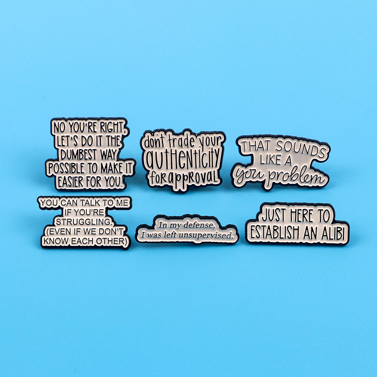 따옴표 에나멜 핀 만화 여성용 브로치 남성용 옷깃 핀 배낭에 편지 배지 의상 액세서리 문구 쥬얼리 선물