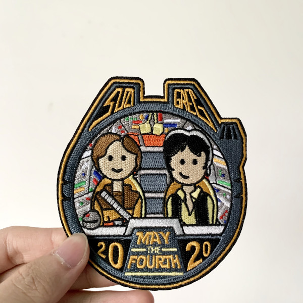 사용자 정의 자수 패치 Merrow 테두리에 개인화 된 디자인 로고 철 PVC 셔닐 실 배지 의류 모자에 대한 짠 엠블럼