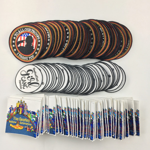 사용자 정의 자수 패치 Merrow 테두리에 개인화 된 디자인 로고 철 PVC 셔닐 실 배지 의류 모자에 대한 짠 엠블럼