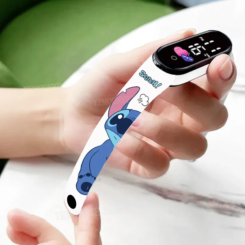 디즈니 스티치 디지털 어린이 시계 애니메이션 피규어 LED 빛나는 시계 터치 방수 전자 스포츠 시계 어린이 생일 선물