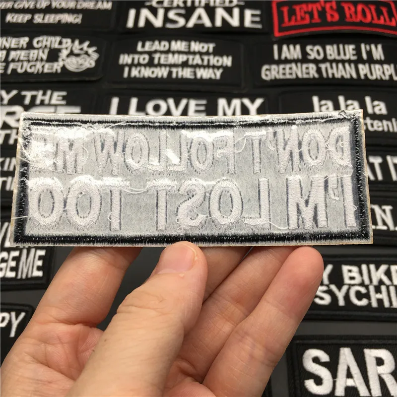 펑크 블랙 화이트 슬로건 자수 패치 의류 철 배지 라벨 스티커 자켓 줄무늬 편지 아플리케