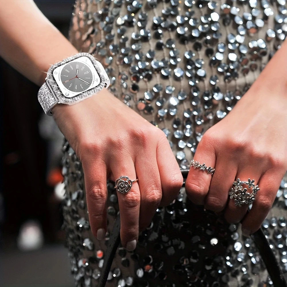 Apple Watch 시리즈 9 8 7 6 5 4 3 2 1 SE(화면 없음), 여성용 글리터 라인스톤 보호 프레임용 블링 케이스.