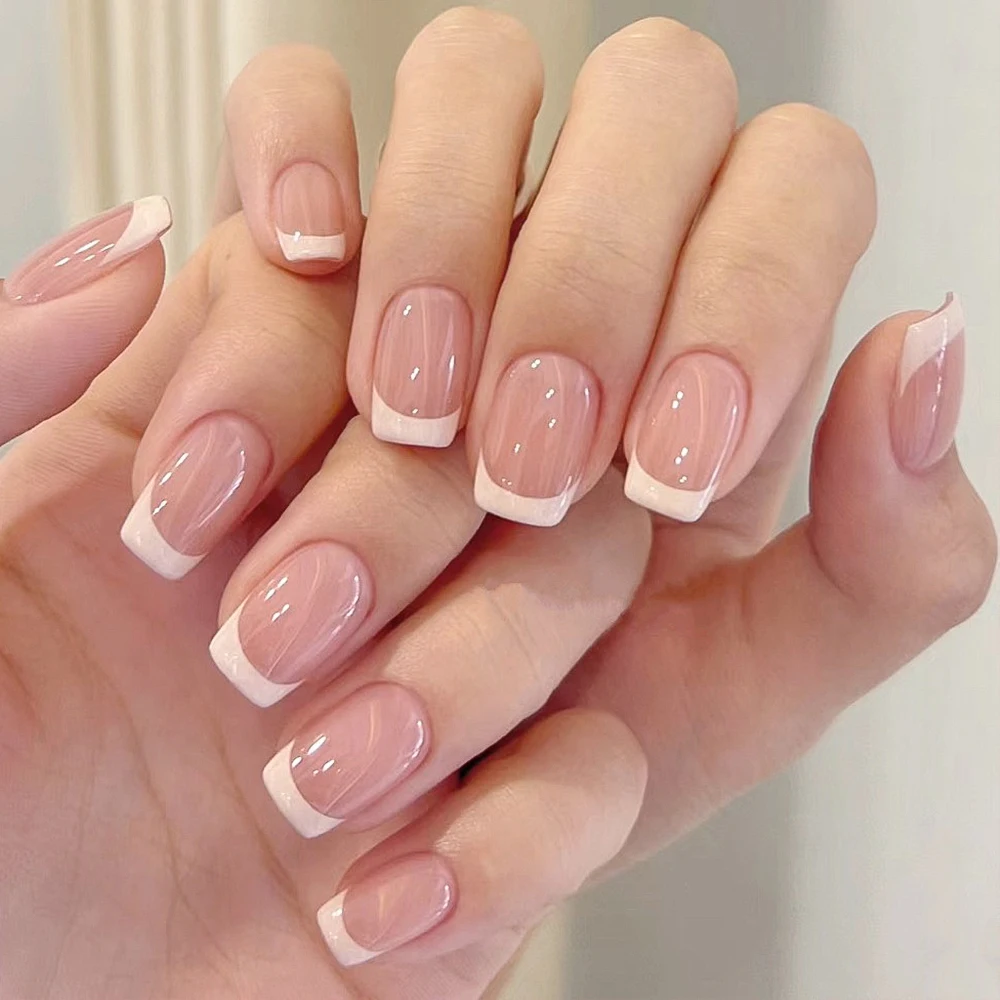 120Pcs = 24*5 프랑스어 짧은 사각형 관 틀린 손톱 화이트 핑크 간단한 웨어러블 가짜 손톱 네일 팁 아트에 광택 전체 커버 프레스