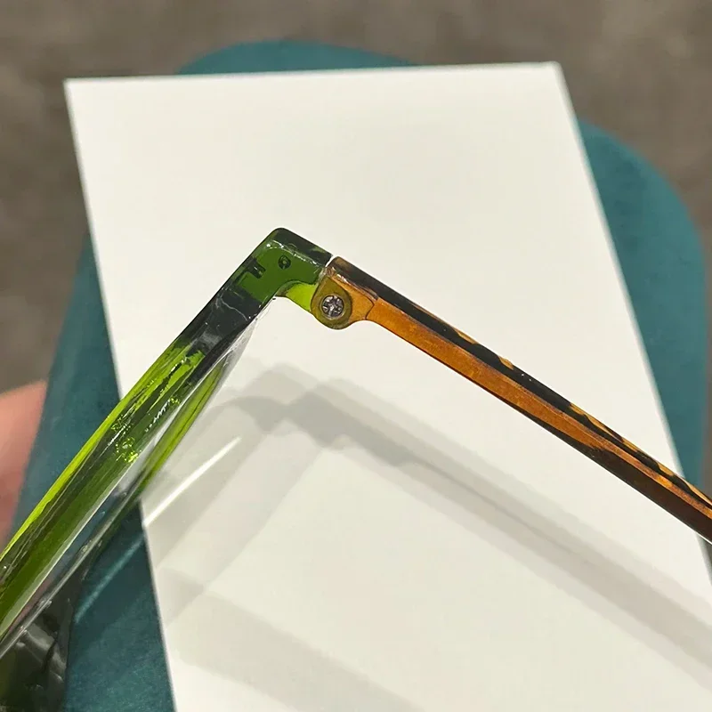 트렌디한 소형 타원형 독서 안경, 초경량 원거리 조준기 안경, 남녀공용 패션, 노안 처방, 2025