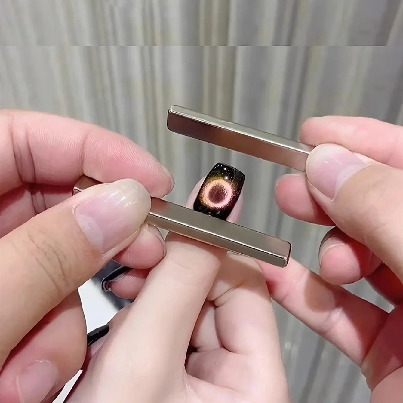 네일 아트 마그네틱 펜 3D 고양이 눈 페인팅 네일 아트 디자인 듀얼 엔드 자석 완드 젤 폴란드어 매직 매니큐어 DIY & 살롱 도구