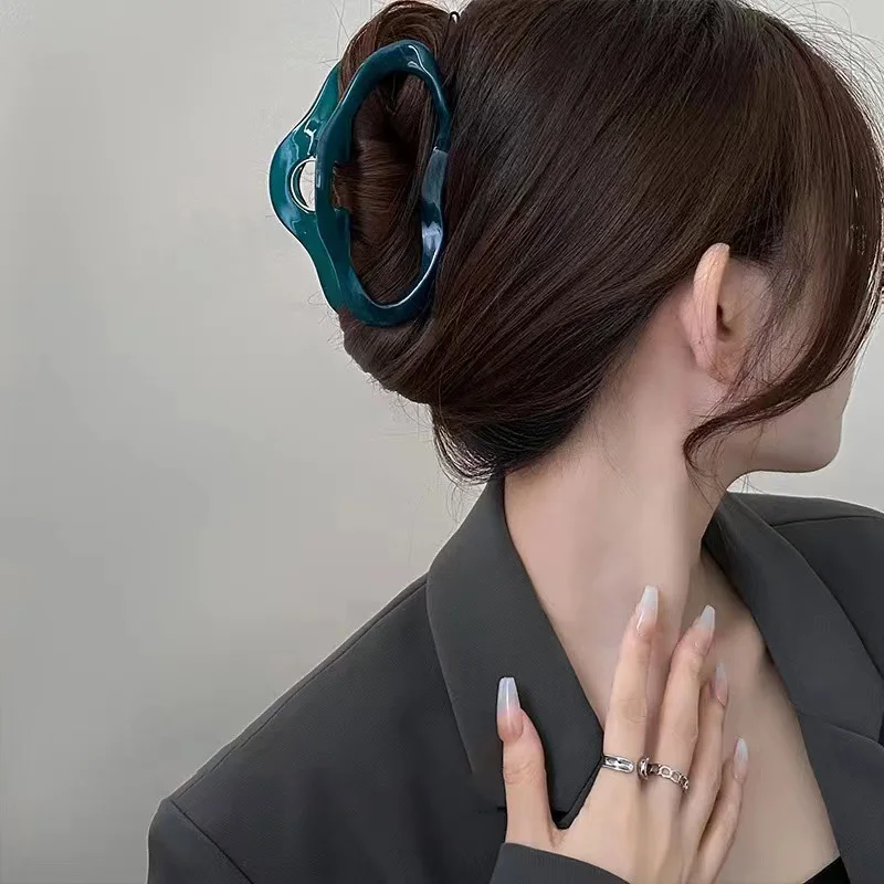 구름 속이 빈 머리 발톱 클립 여자 여자 젤리 아크릴 헤어 클램프 플라스틱 불규칙한 머리 바레트 헤어 액세서리 새로운