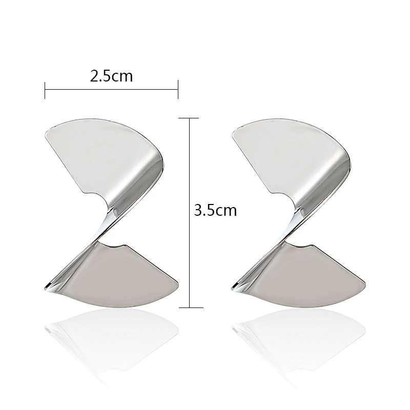 골드 컬러 금속 드롭 귀걸이 불규칙한 중공 하트 펜던트 귀걸이 여성을위한 트위스트 기하학적 성격 귀걸이