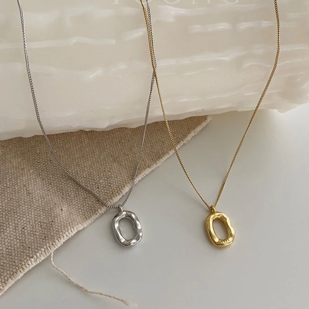 여성용 주얼리 초커 펜던트, 미니멀리스트 스타일, 925 스털링 실버, 맞춤형 타원형 도넛 목걸이 쇄골 체인 title=여성용 주얼리 초커 펜던트, 미니멀리스트 스타일, 925 스털링 실버, 맞춤형 타원형 도넛 목걸이 쇄골 체인 